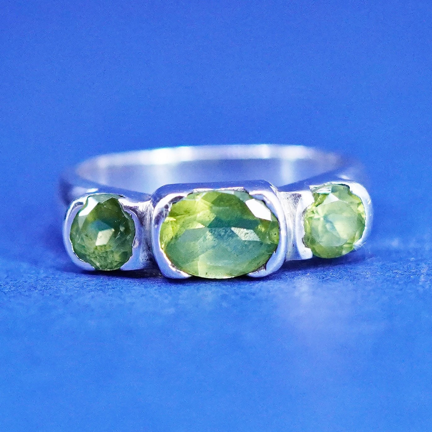 Size 7.5, vintage Sterling silver handmade ring, 925 stackable band w/peridot