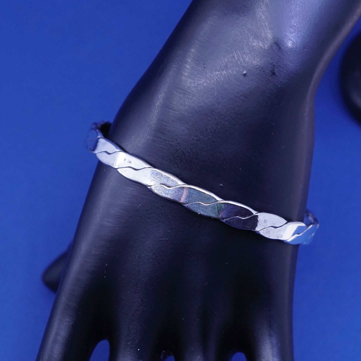 8.25”, Taxco mexico sterling silver handmade bracelet, 925 twisted cable bangle