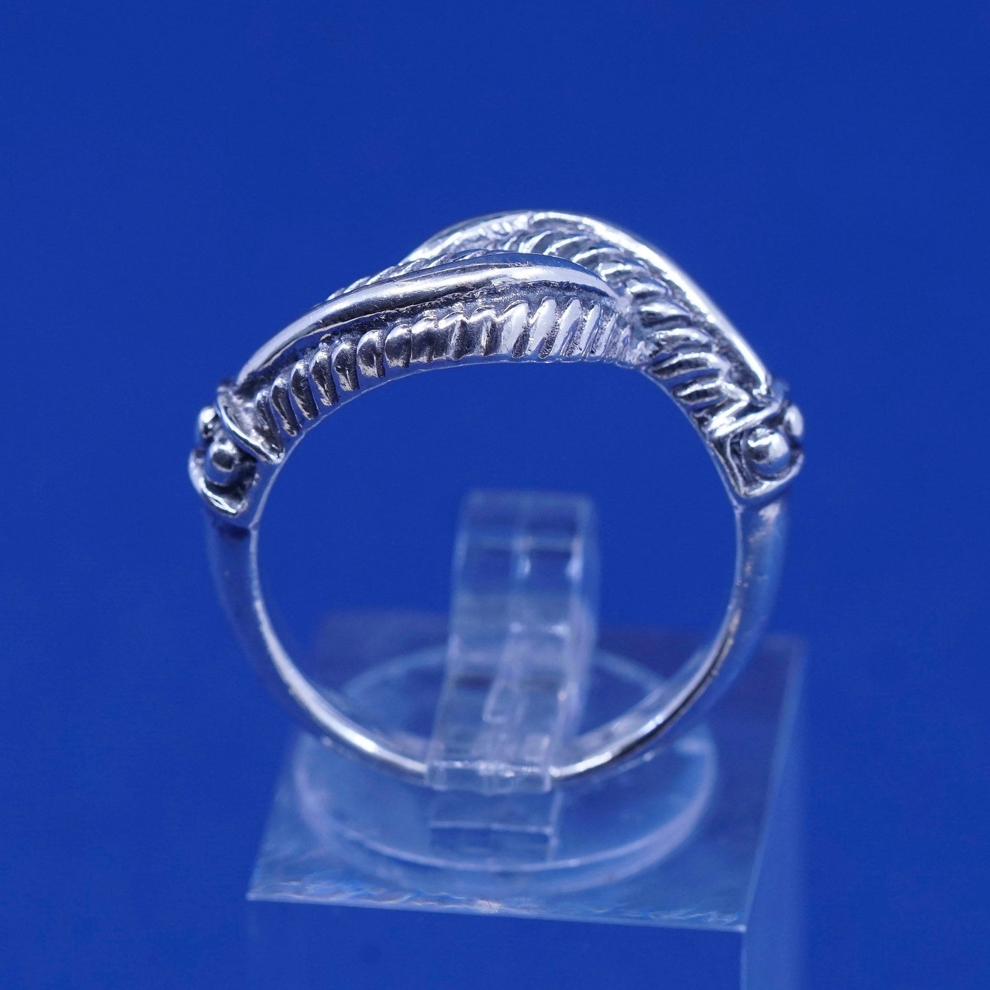 Size 8, vintage Sterling 925 silver handmade ribbed cable ring