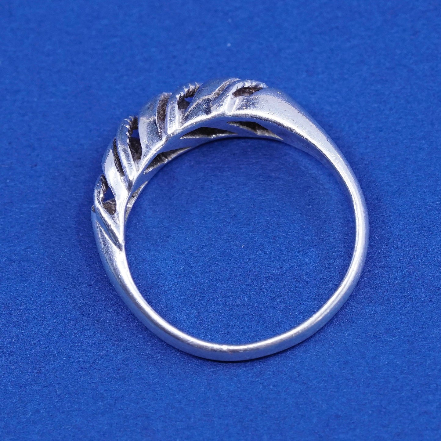 sz 8, vtg Sterling silver handmade ribbed ring, 925 statement band with wave