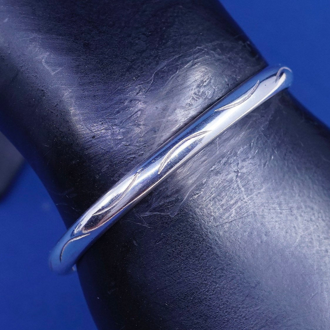 6.25", vtg sterling silver handmade bracelet, Southwestern 925 hammered cuff